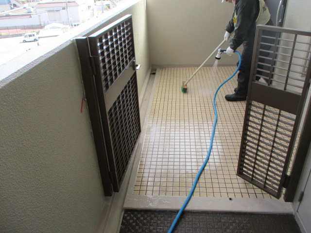 ���֑O�|�[�`